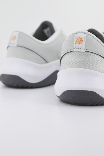 NIKE LEGEND ESSENTIAL  N en color   (3)