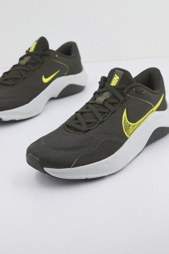NIKE LEGEND ESSENTIAL  N en color   (1)