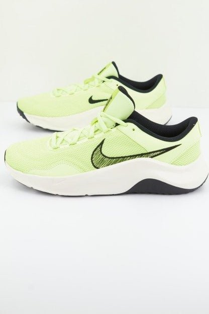NIKE LEGEND ESSENTIAL  N en color   (2)