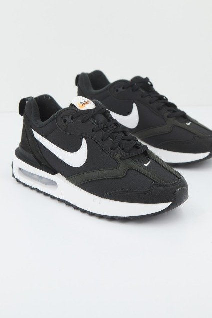 NIKE DAWN WOMEN'S SH en color   (1)