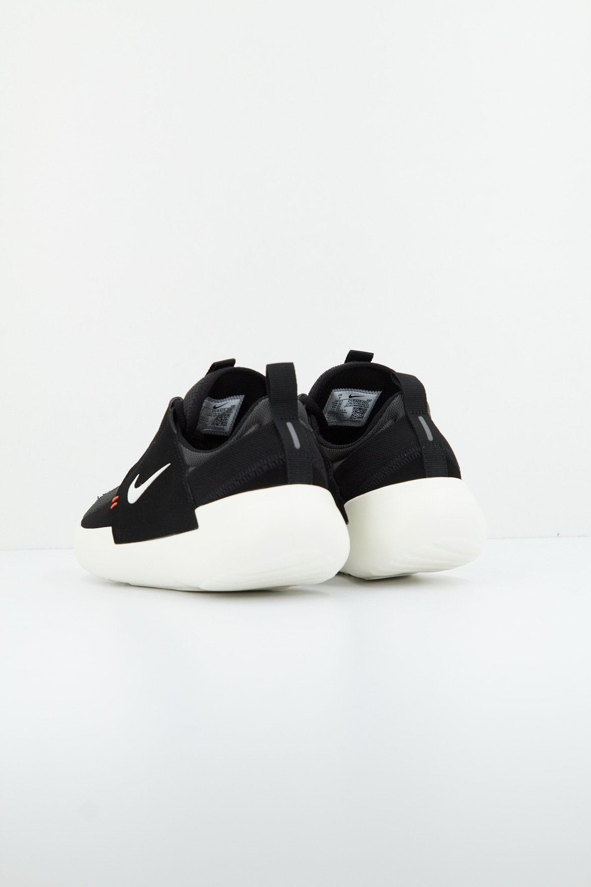 NIKE E-SERIES AD en color   (3)