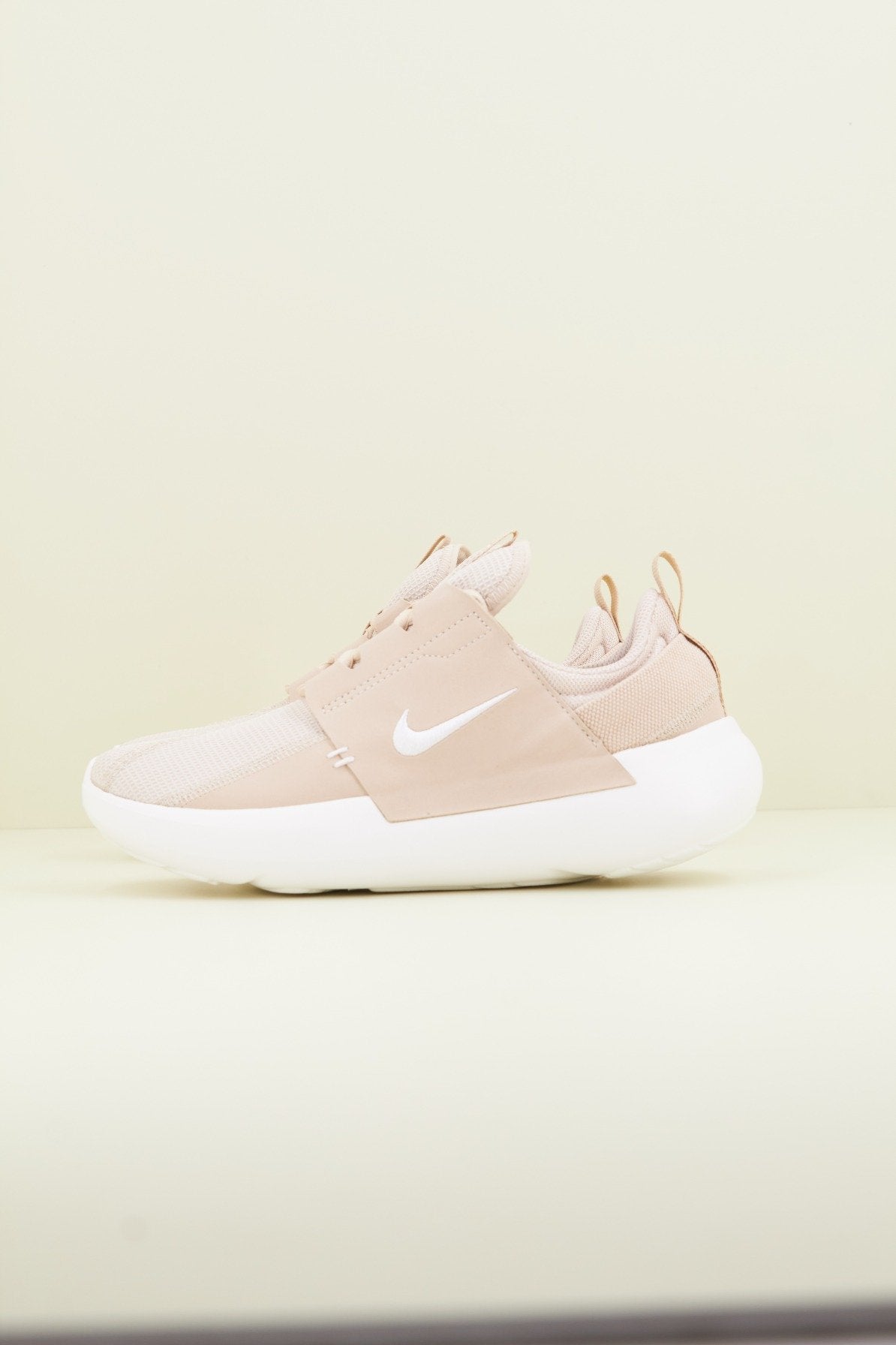 NIKE E-SERIES AD en color   (1)