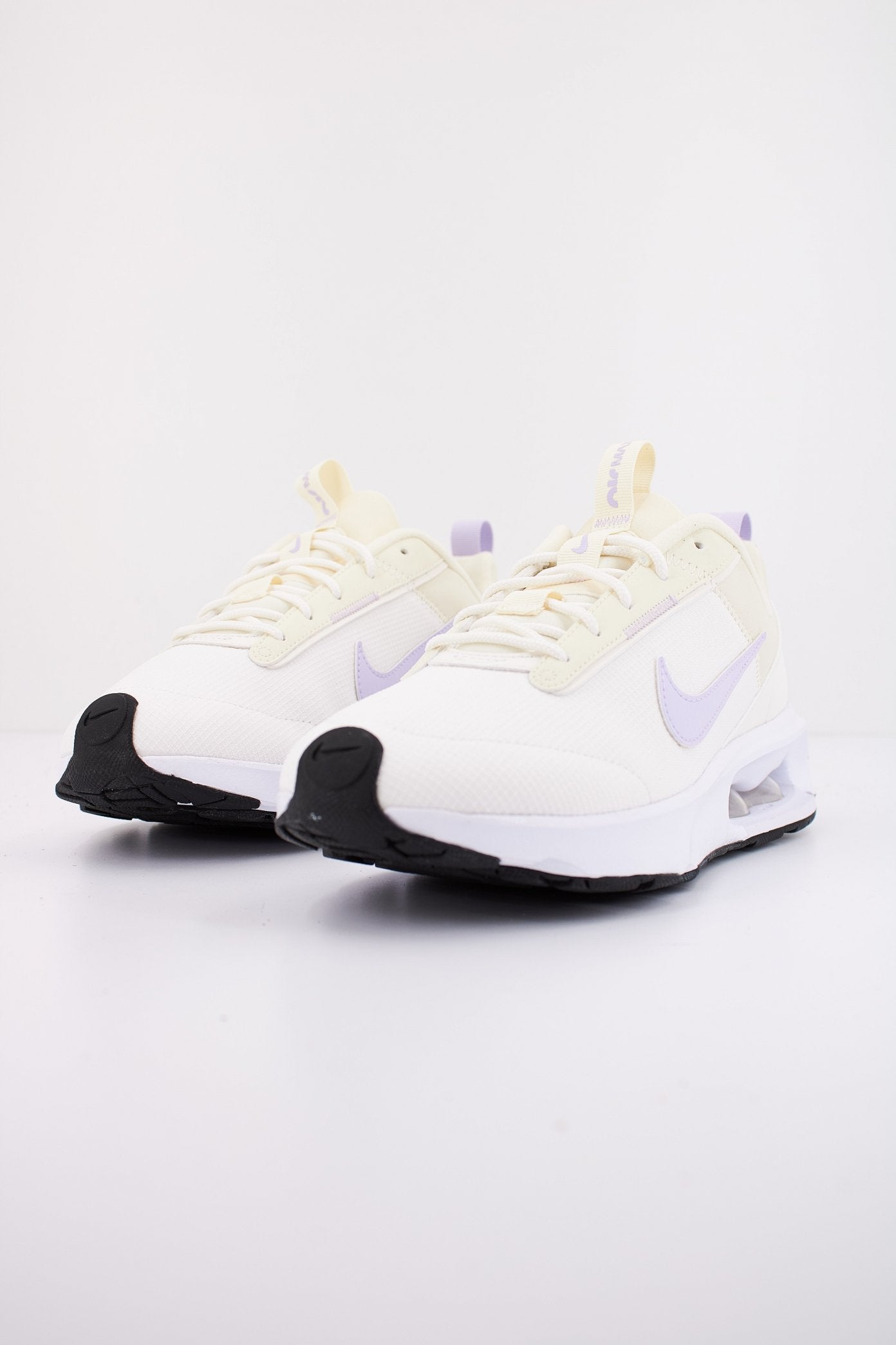 NIKE INTRIK LITE en color   (2)