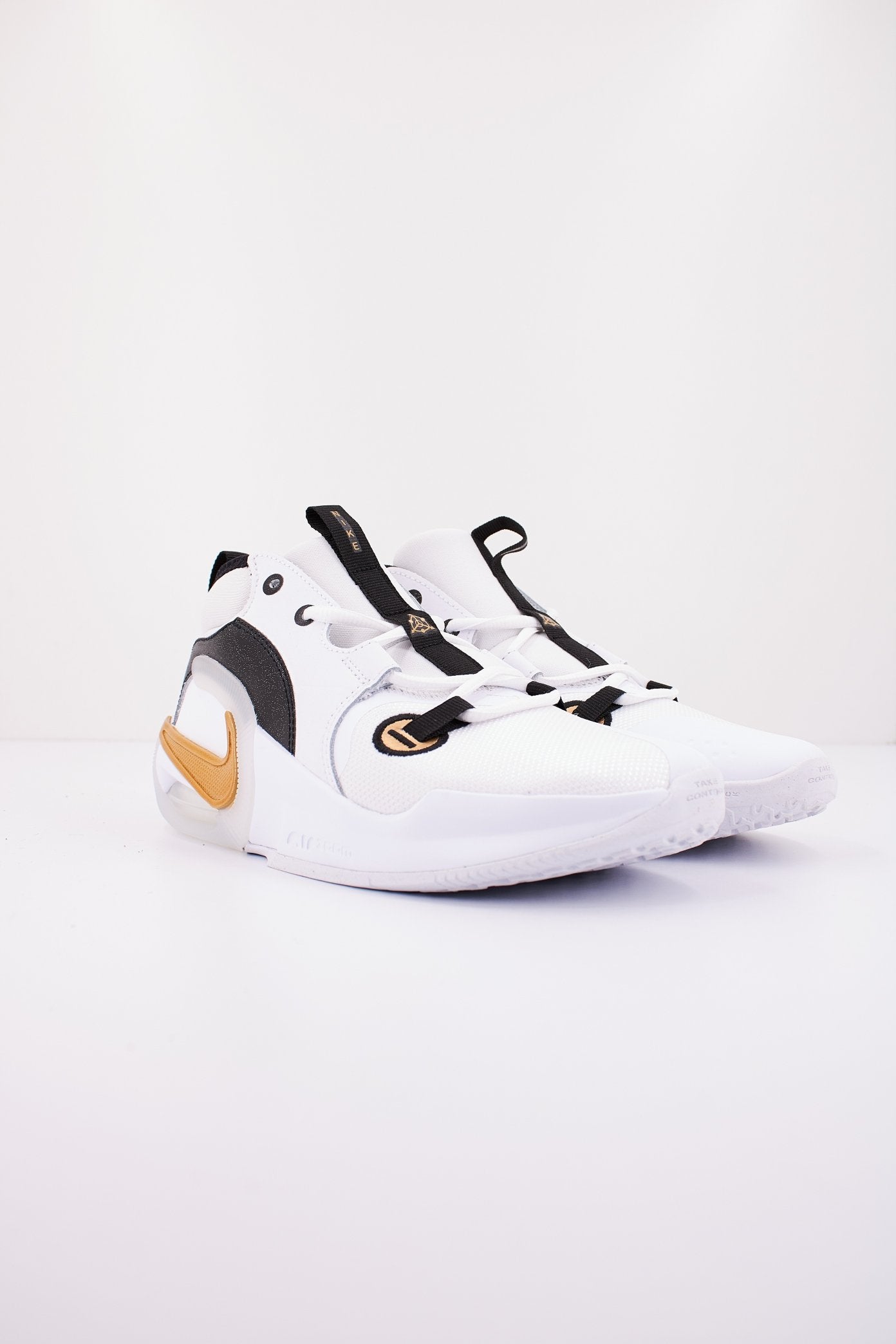 NIKE ZOOM CROSSOVER   en color   (2)