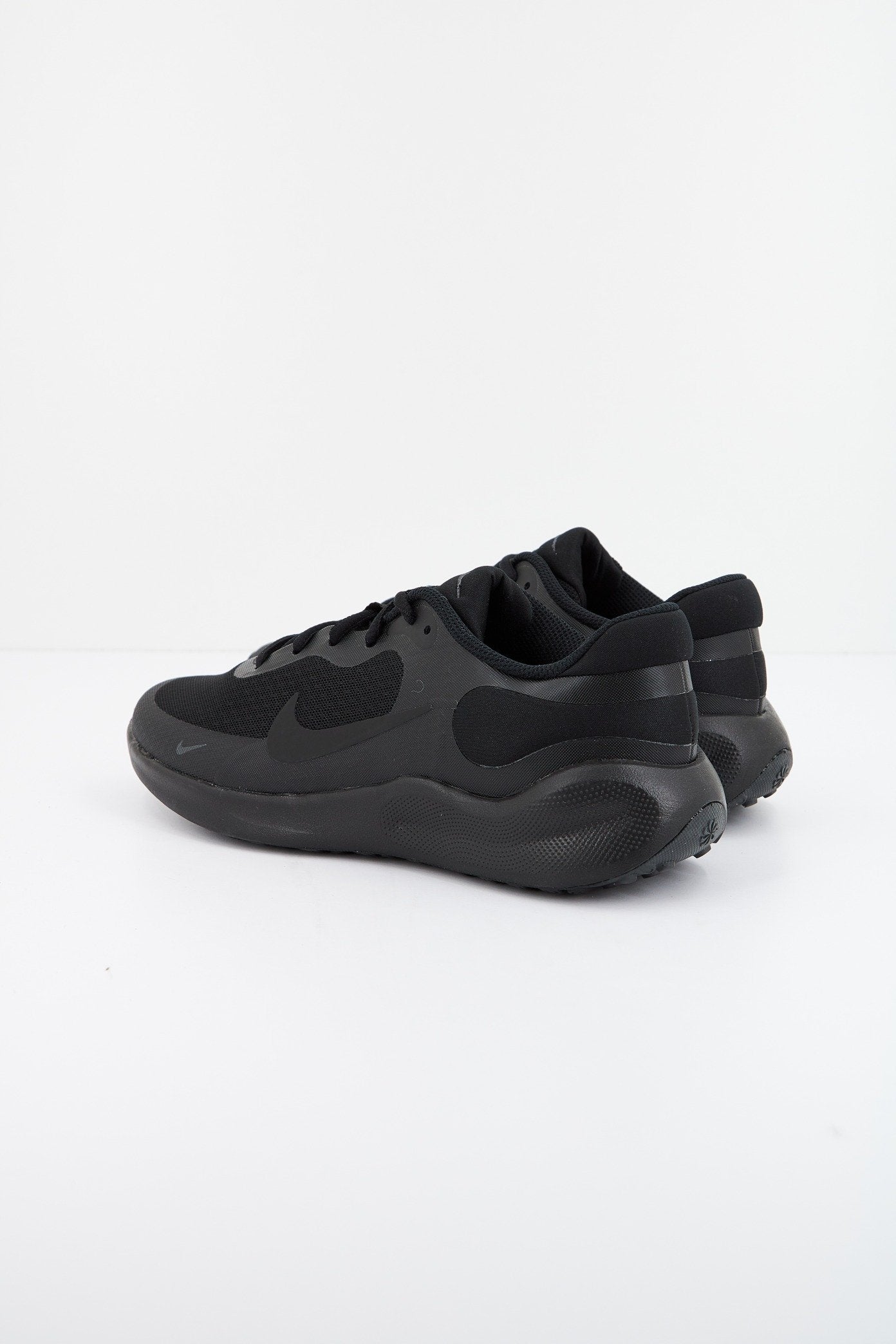 NIKE REVOLUTION  en color   (3)
