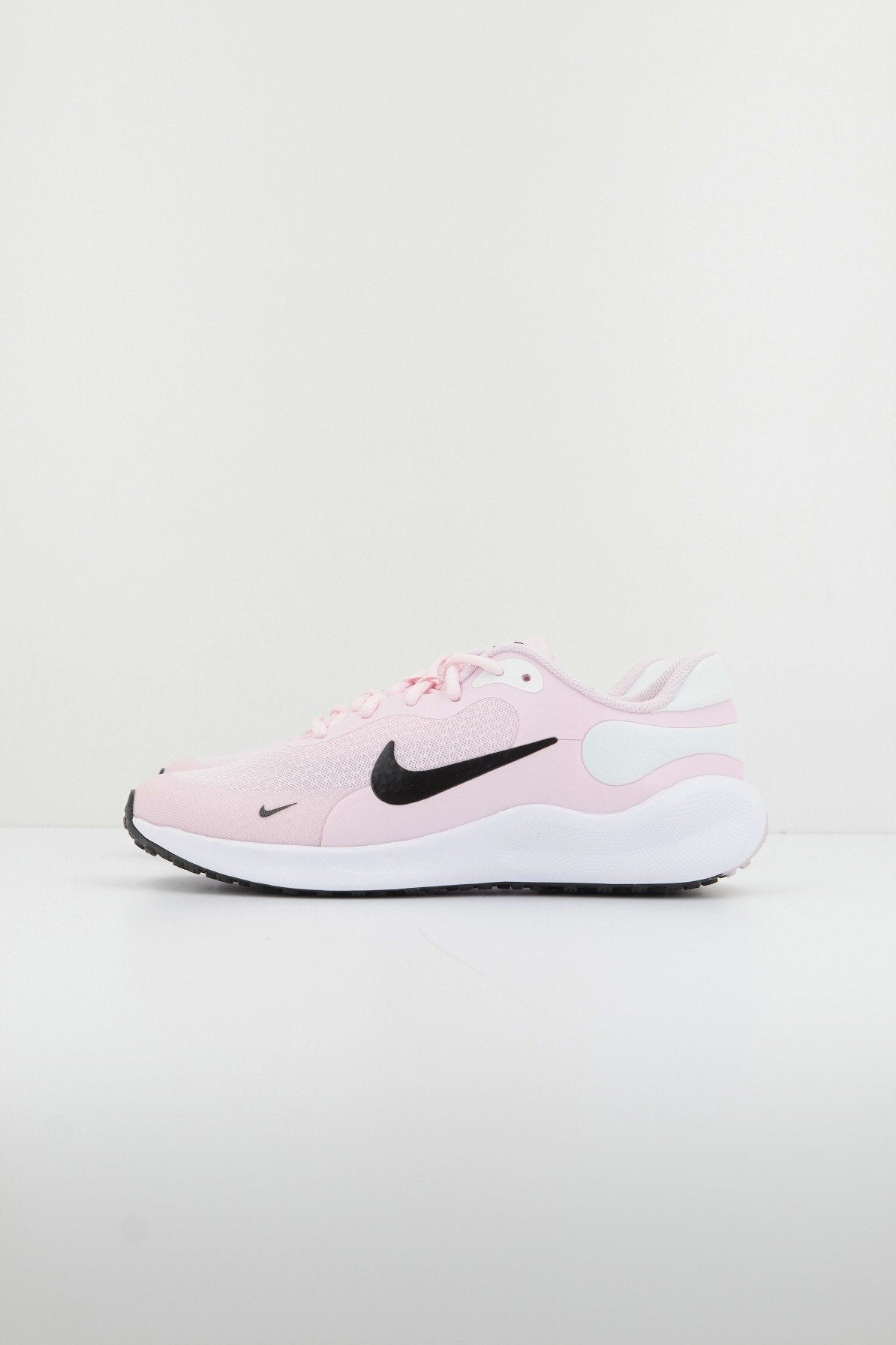 NIKE REVOLUTION  en color   (1)