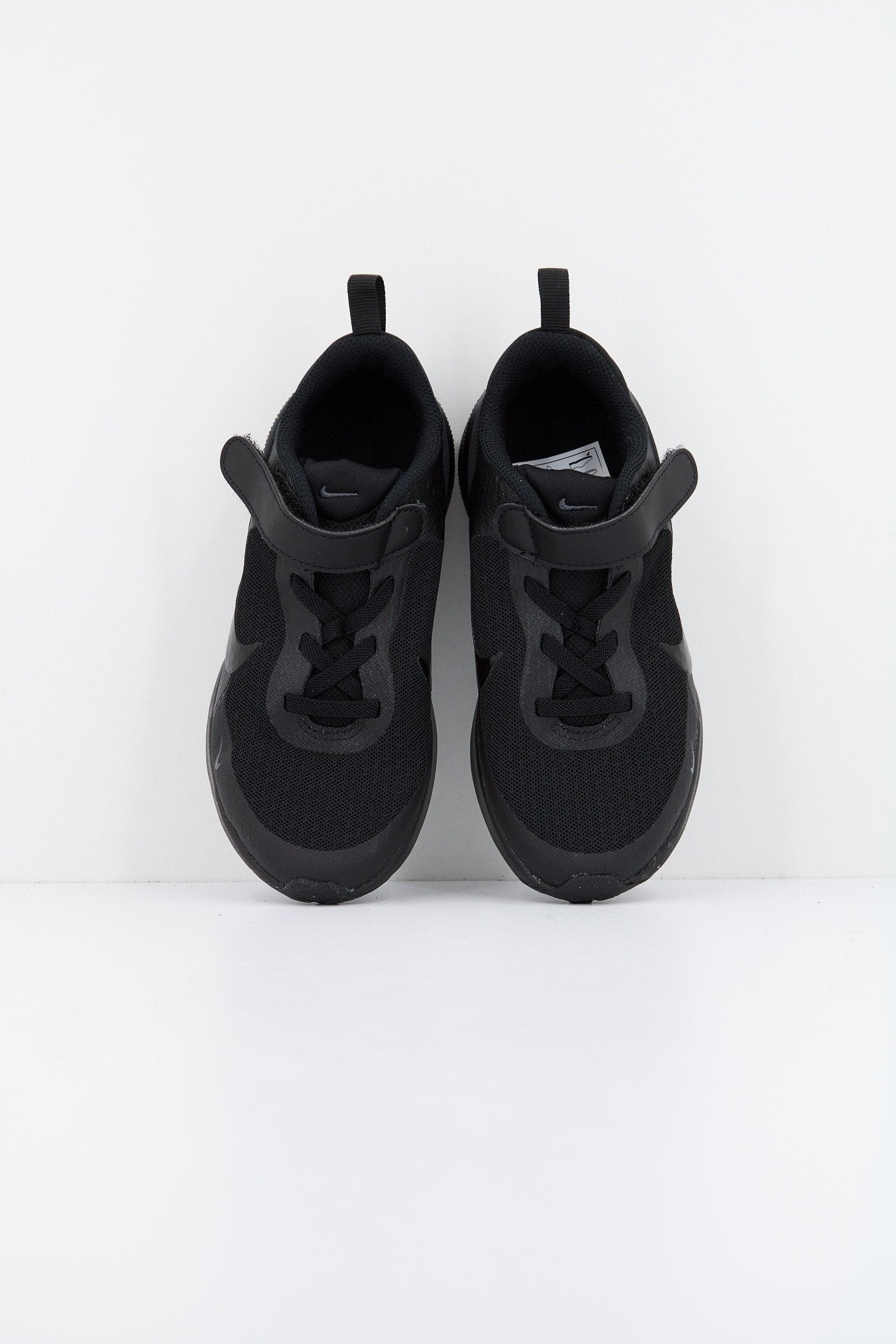 NIKE REVOLUTION  en color   (2)