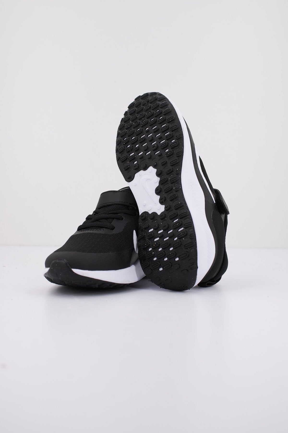NIKE REVOLUTION  en color   (4)