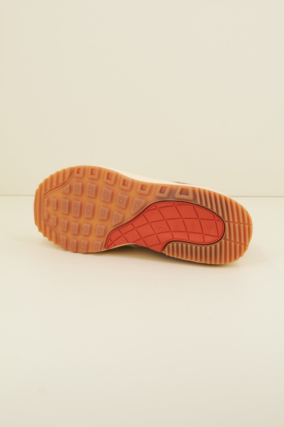 NIKE SYSTM en color   (4)