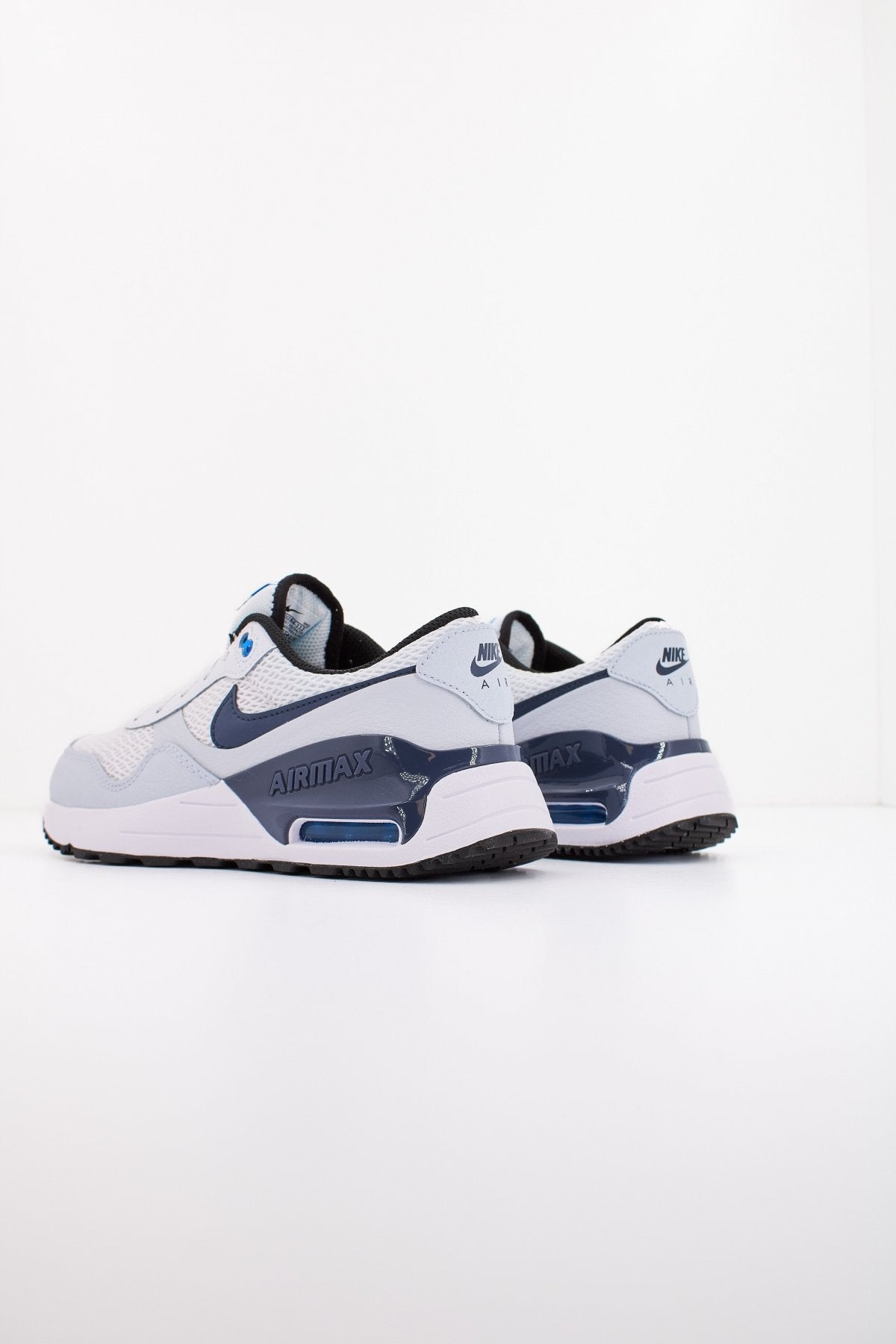 NIKE MAX SYSTM en color   (3)