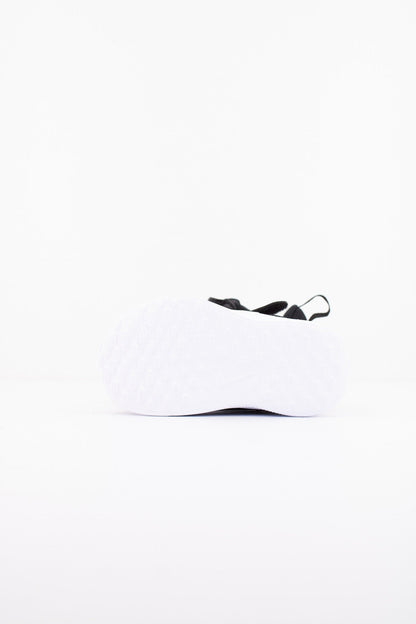 NIKE NIKE REVOLUTION  en color   (4)