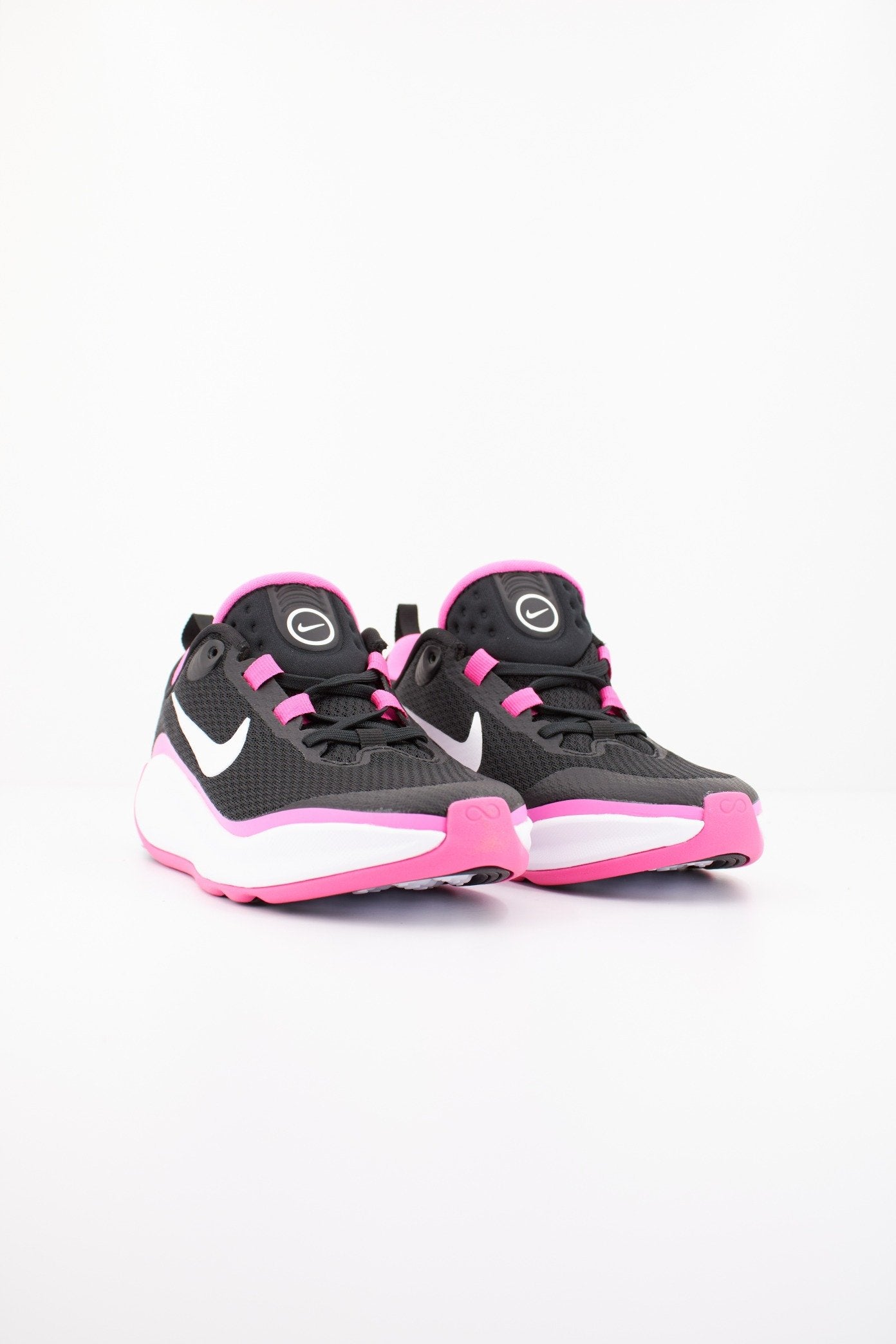 NIKE KIDFINITY BIG KIDS'  en color   (2)