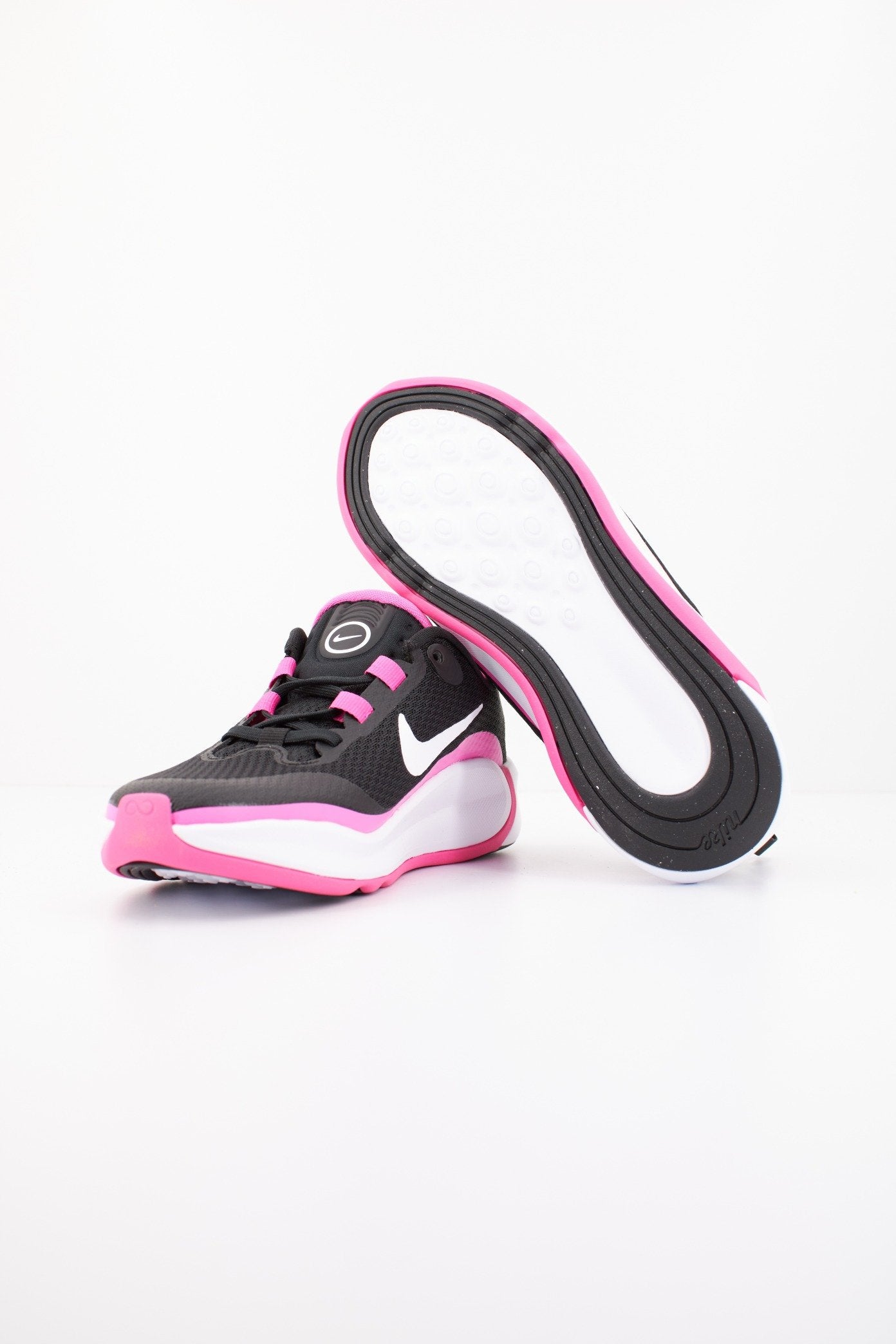 NIKE KIDFINITY BIG KIDS'  en color   (4)