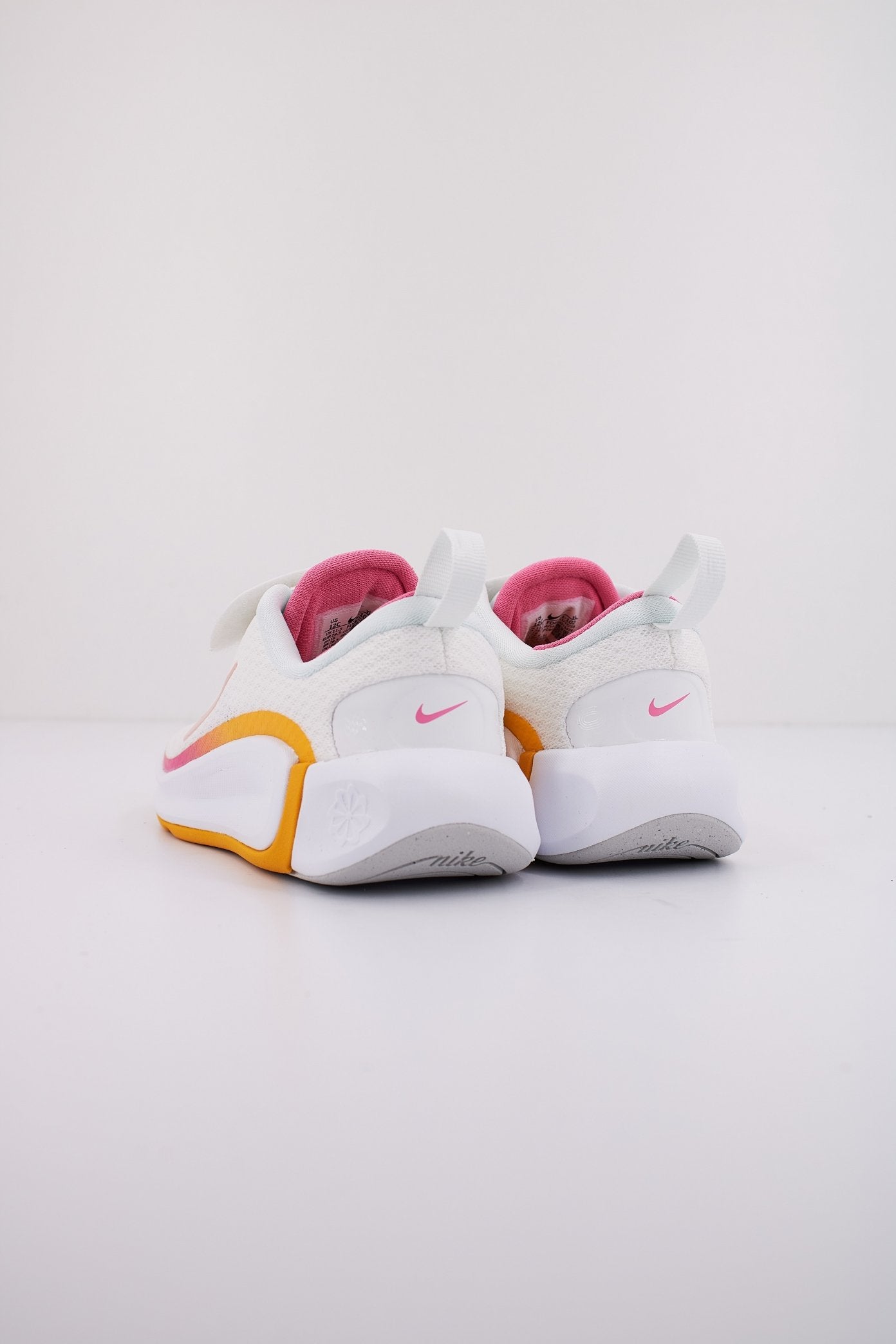 NIKE KIDFINITY en color   (4)