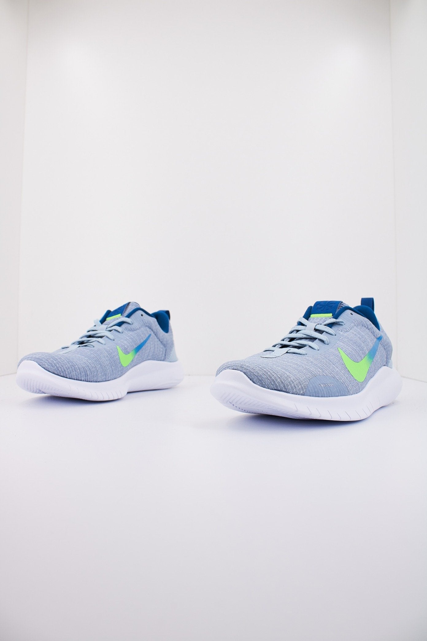 NIKE FLEX EXPERIENCE RUN  en color   (2)