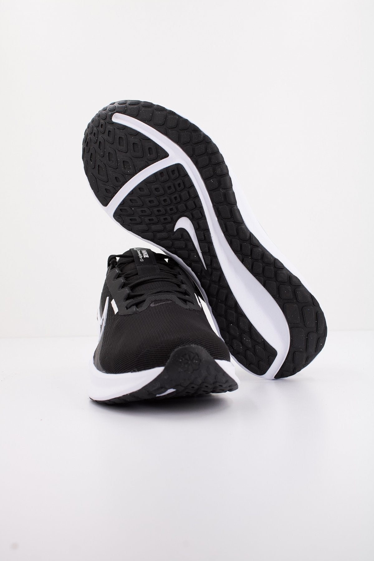 NIKE DOWNSHIFTER  en color   (4)