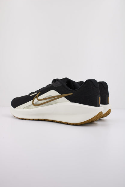 NIKE DOWNSHIFTER  en color   (3)