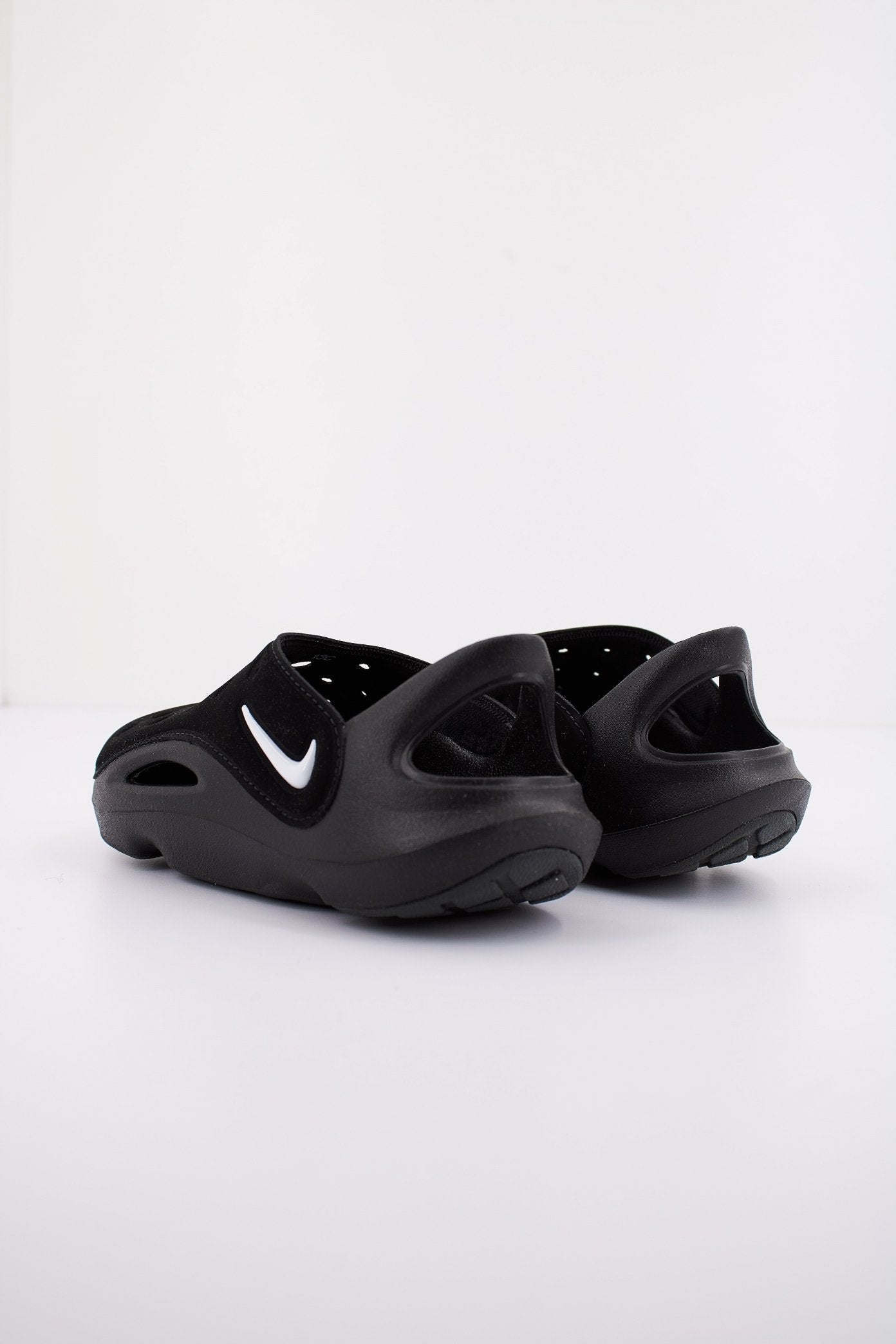 NIKE  en color   (4)