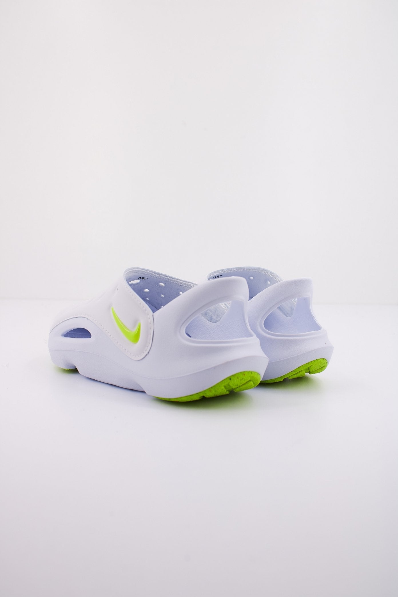 NIKE  en color   (4)
