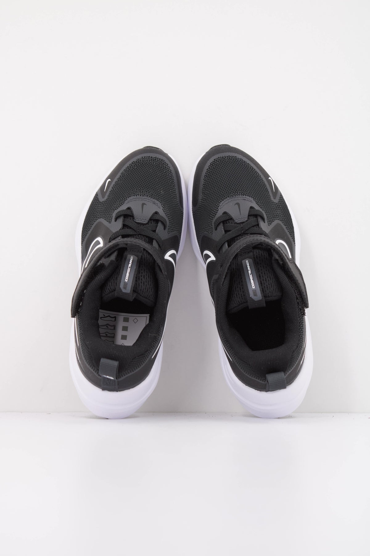 NIKE NIKE COSMIC RUNNER P en color   (3)