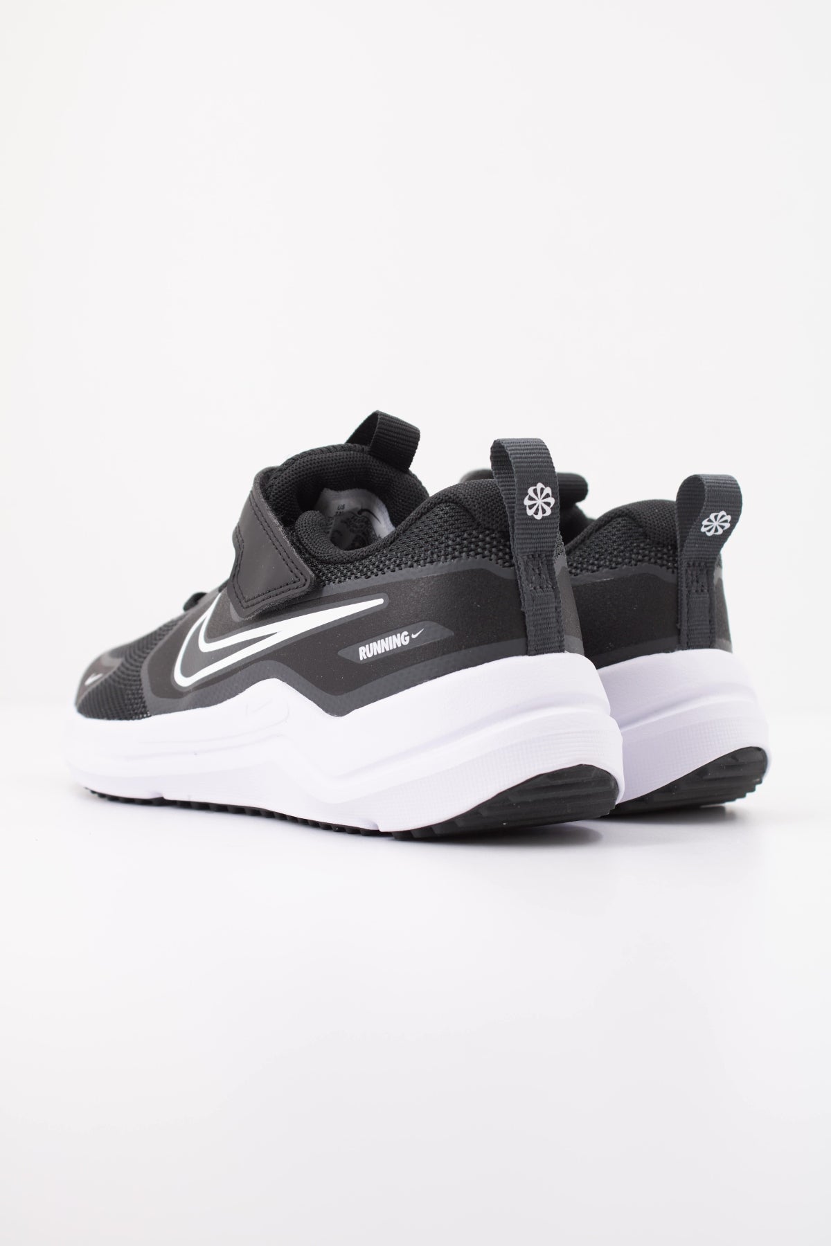 NIKE NIKE COSMIC RUNNER P en color   (4)