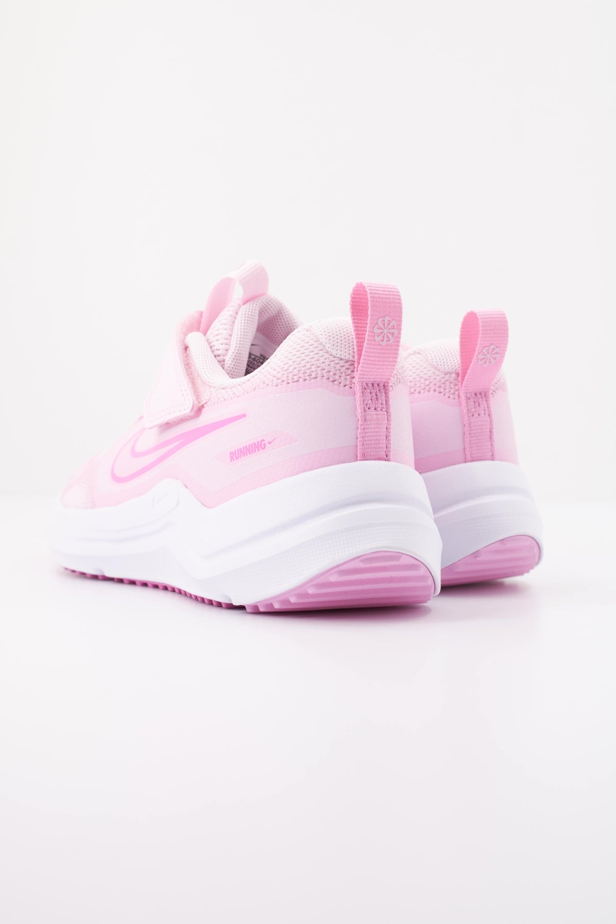 NIKE NIKE COSMIC RUNNER P en color   (4)