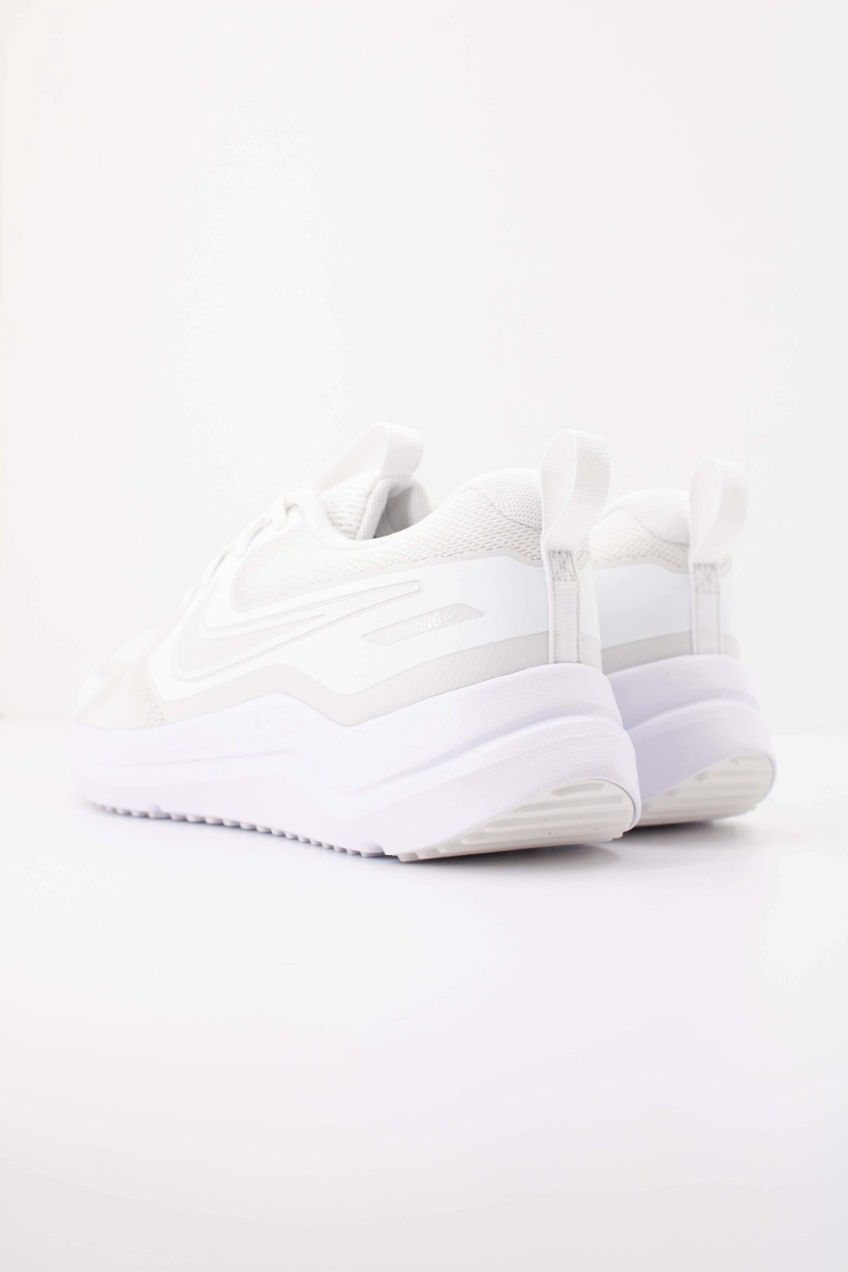 NIKE NIKE COSMIC RUNNER G en color   (4)