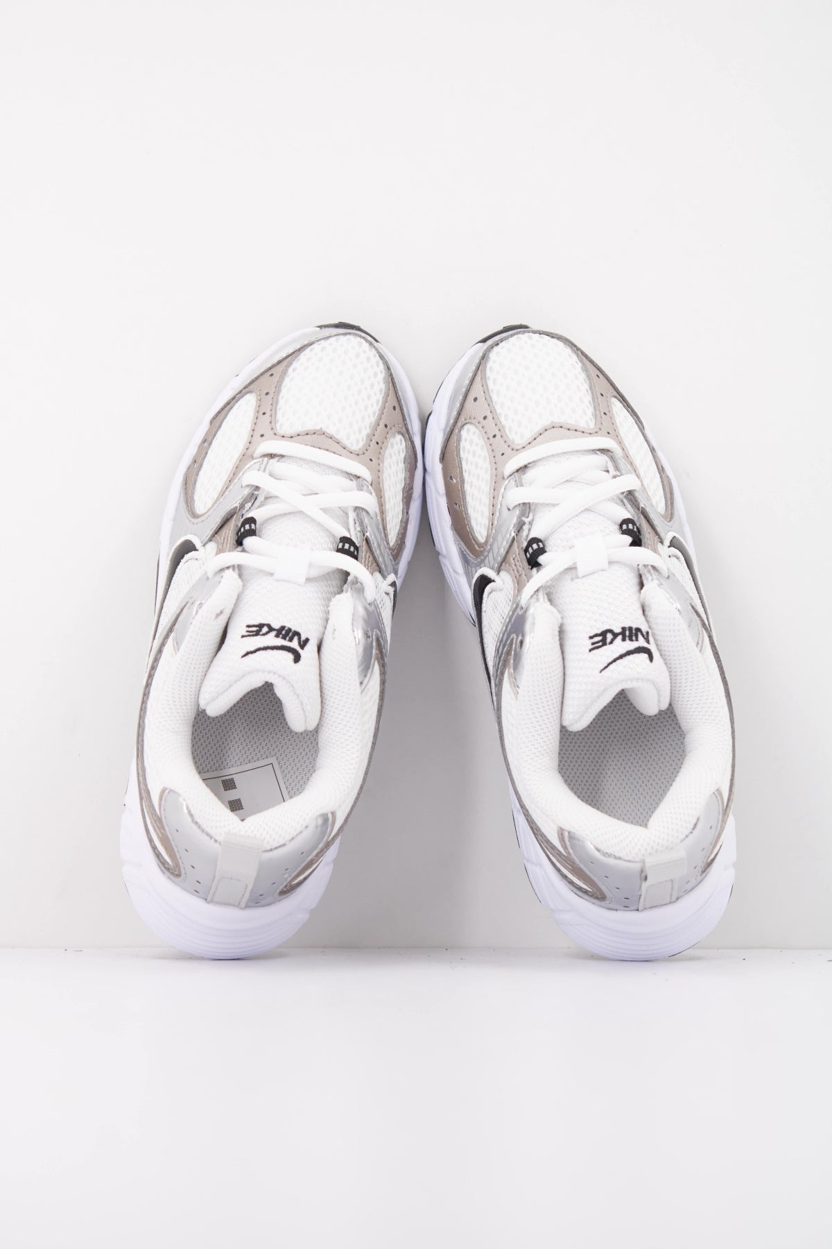 NIKE NIKE V RNR LACE PS en color   (3)