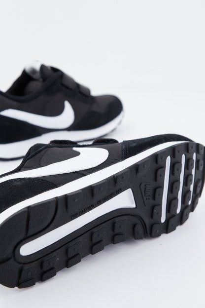 NIKE MD VALIANT en color   (4)