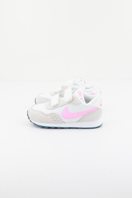 NIKE MD VALIANT en color   (2)