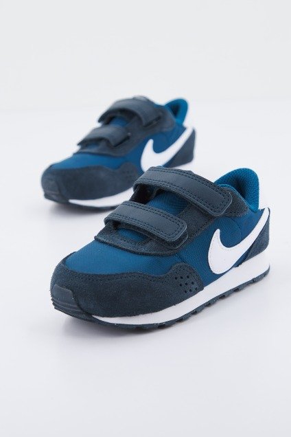 NIKE MD VALIANT en color   (1)