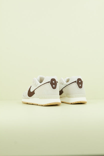 NIKE VENTURE RUNNER WOMEN en color   (3)