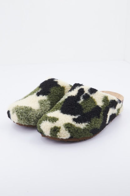 STEVE MADDEN VESA  en color CAMOUFLAGE  (1)