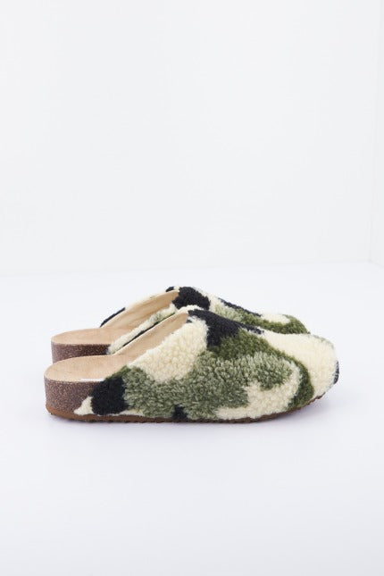STEVE MADDEN VESA  en color CAMOUFLAGE  (2)