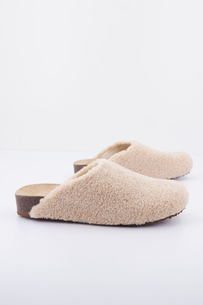 STEVE MADDEN VESA  en color NATURAL  (2)