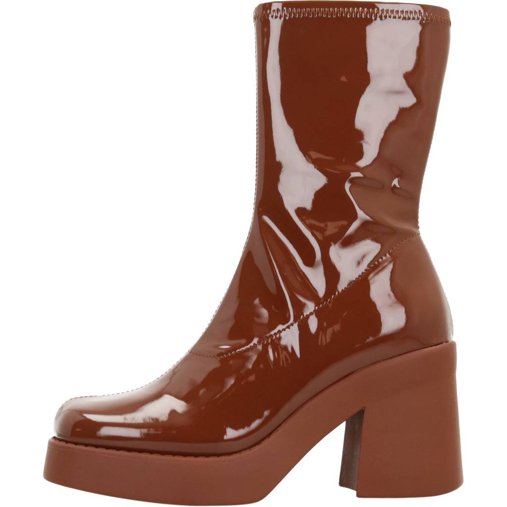 STEVE MADDEN OVERCAST  en color COGNAC  (2)