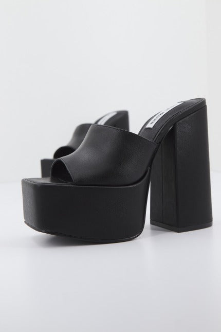 STEVE MADDEN TRIXIE  en color BLACK  (1)