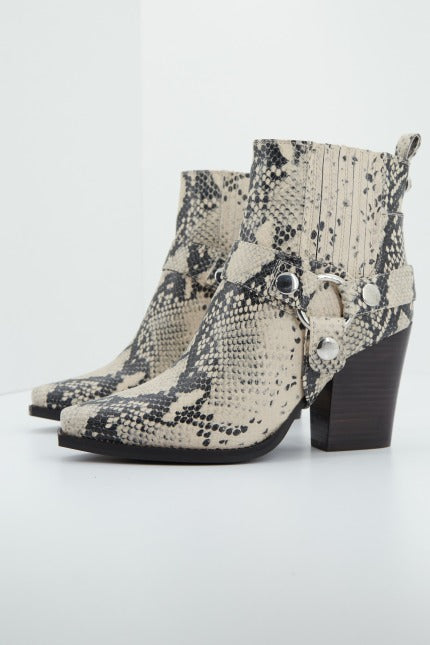 STEVE MADDEN UNO  en color NATUSNAKE  (1)