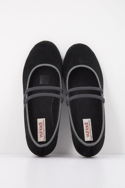 VULLADI   ZAPATILLAS  en color NEGRO  (3)