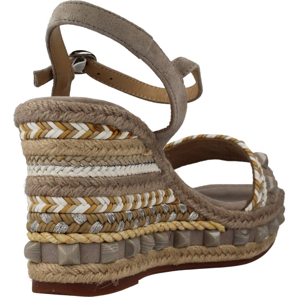 ALMA EN PENA V en color TAUPE  (3)