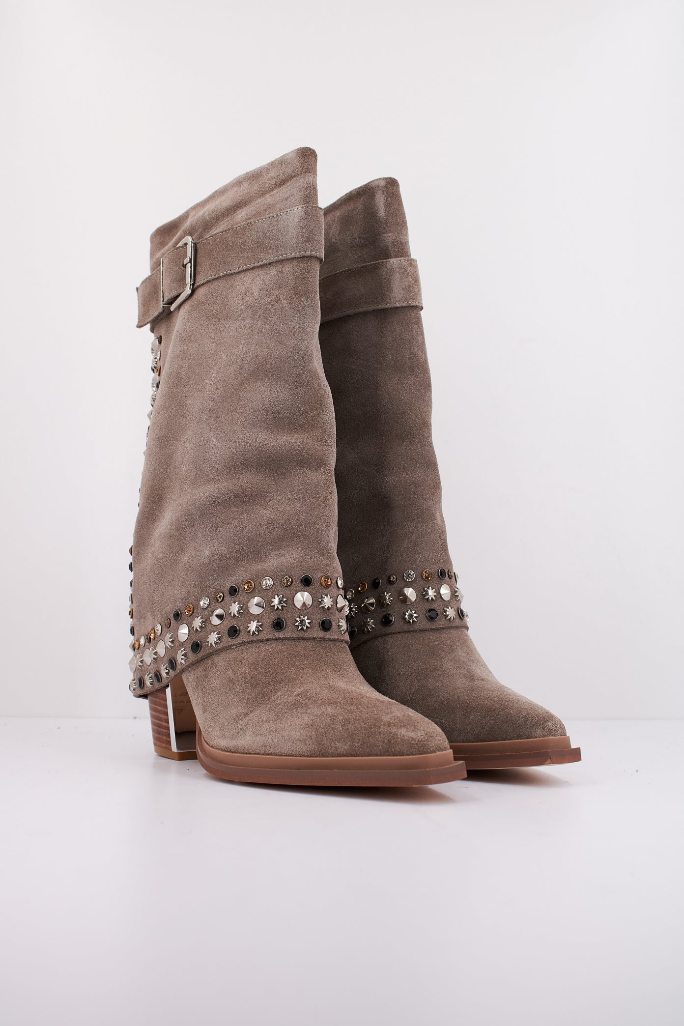 ALMA EN PENA I en color TAUPE  (2)