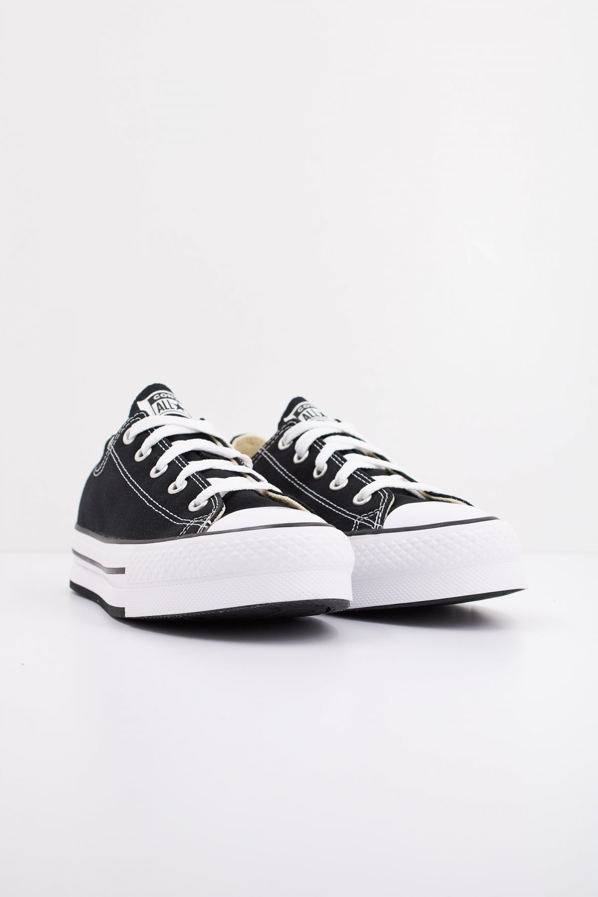 CONVERSE EVA LIFT OX en color BLACK  (2)