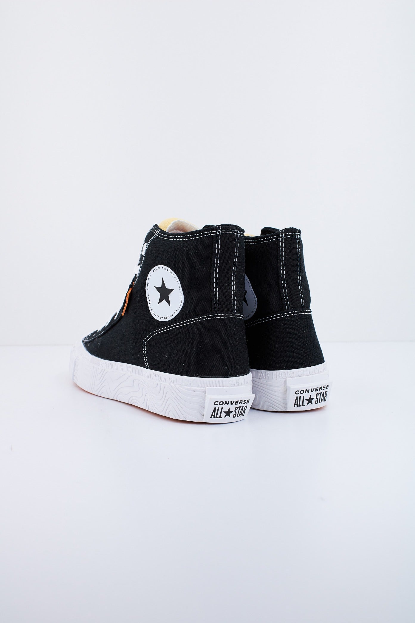 CONVERSE CHUCK TAYLOR ALT STA en color BLCKWHT  (3)