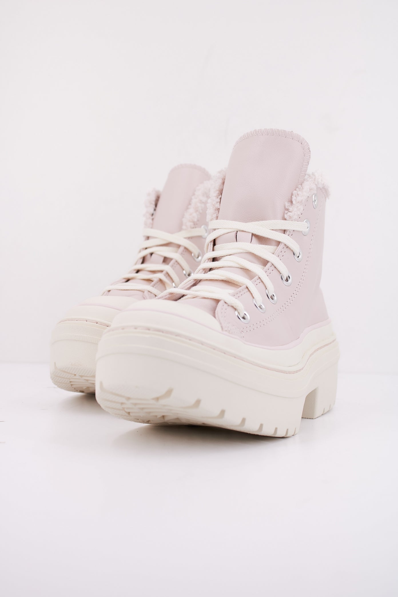 CONVERSE CTAS LUGGED HEEL HI en color BLUSH  (2)