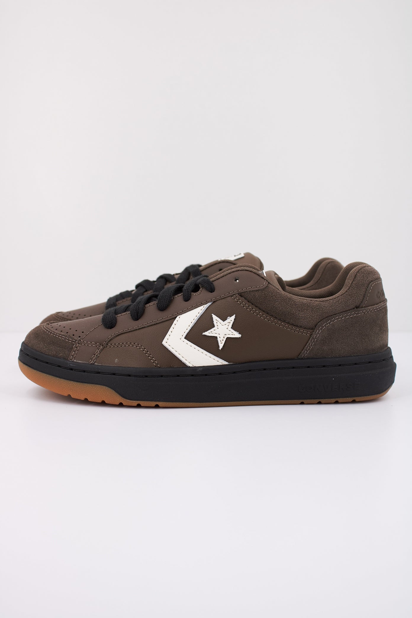 CONVERSE PRO BLAZE CLASSIC LE en color SMKBLCK  (1)