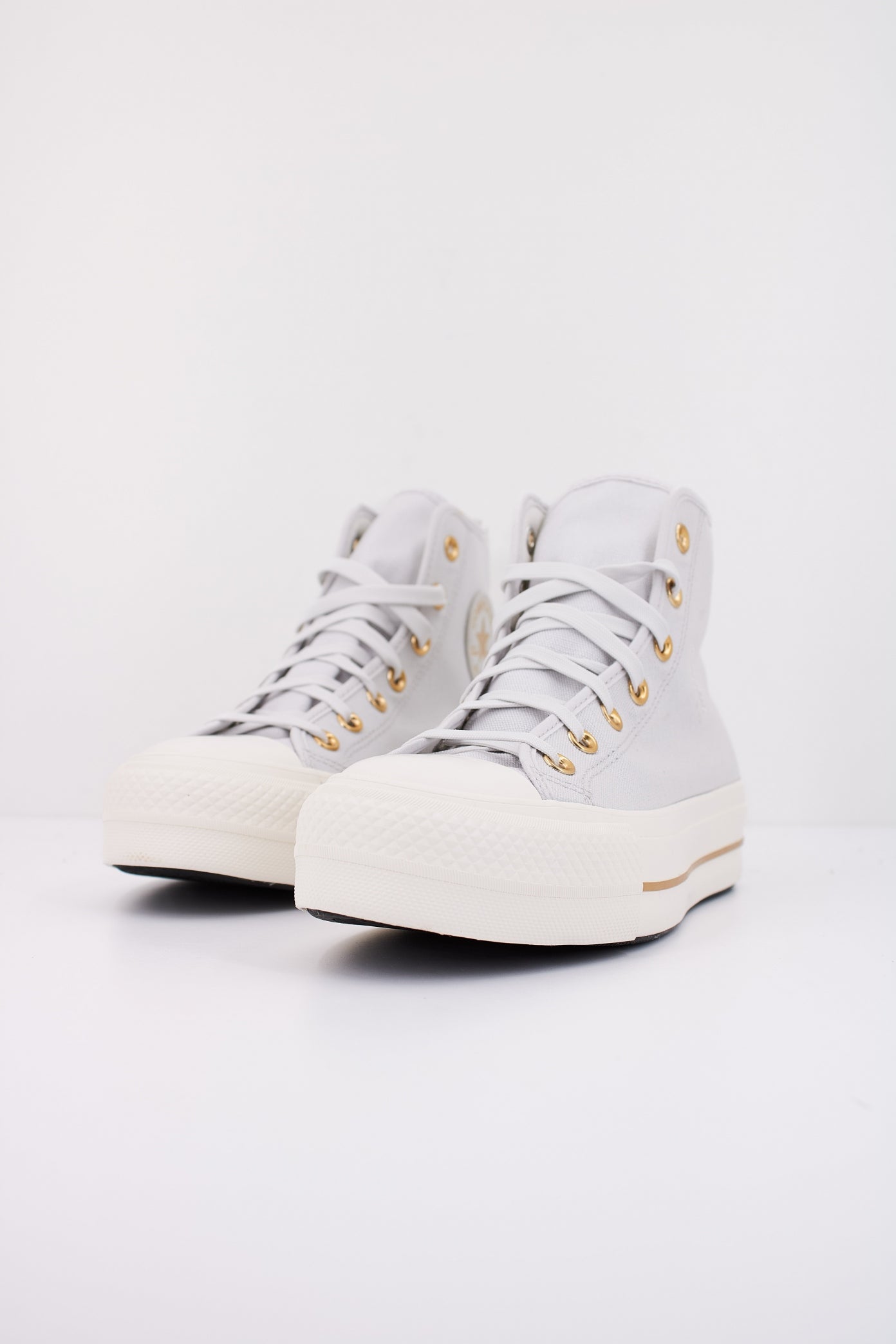 CONVERSE CTAS LIFT HI BARELY en color GREY  (2)