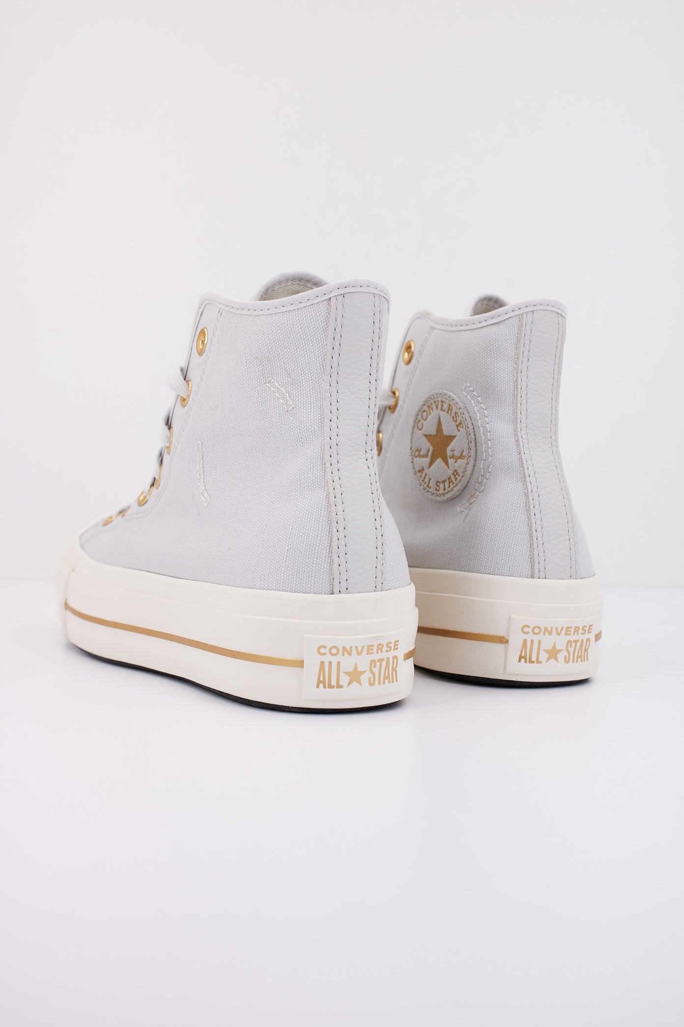 CONVERSE CTAS LIFT HI BARELY en color GREY  (4)