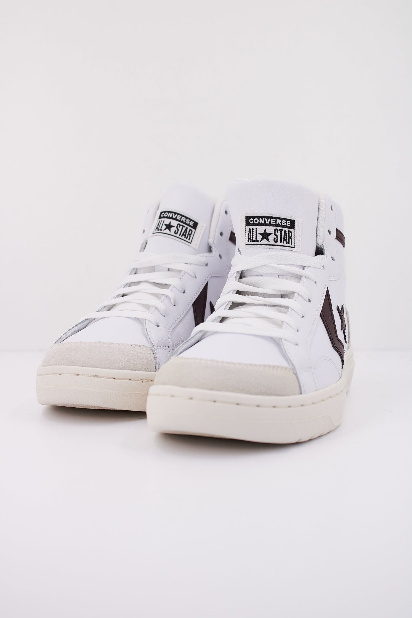 CONVERSE PRO BLAZE CLASSIC MI en color WHITE  (2)