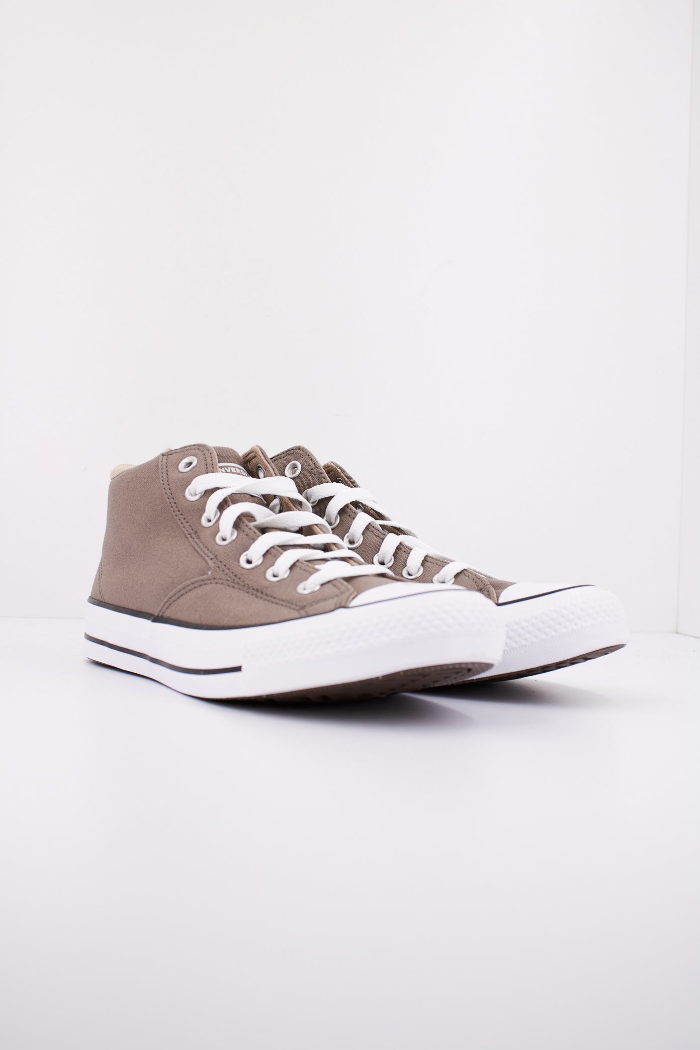 CONVERSE CHUCK TAYLOR ALL STA en color TAUPE  (2)