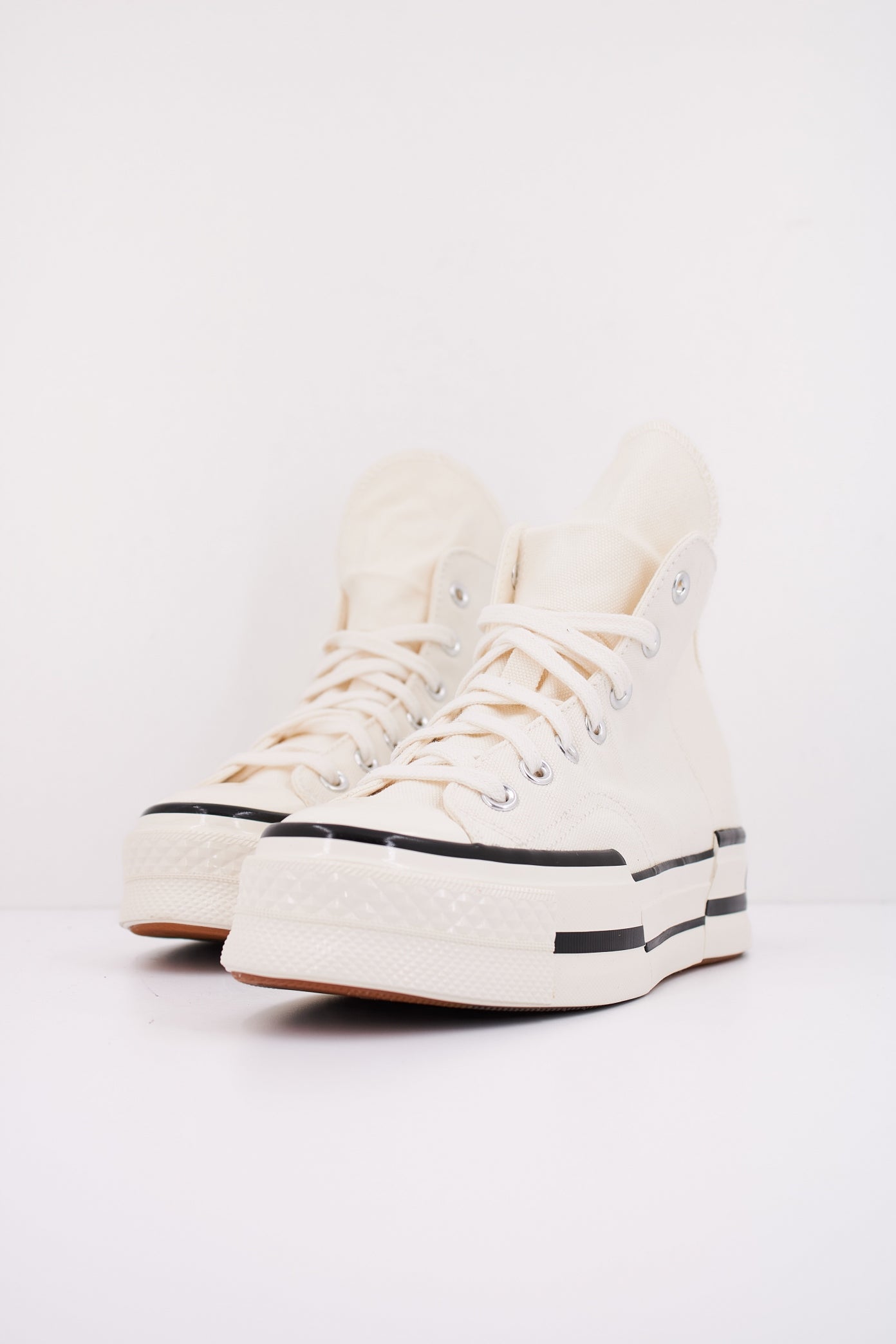 CONVERSE CHUCH  PLUS en color GRTBLK  (2)